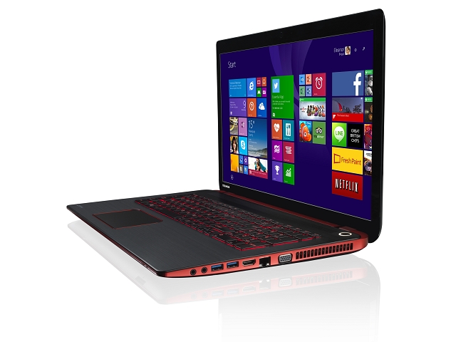 Qosmio X70-B Full Product Beauty 02 with screen
