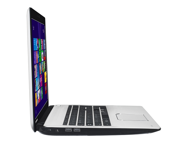 Satellite P70-B Full Product 07 with screen