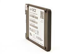 DSC 0037-amd-radeon-r7-ssd