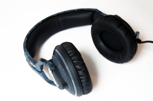 Asus-Echelon-Headset-Openerthumb