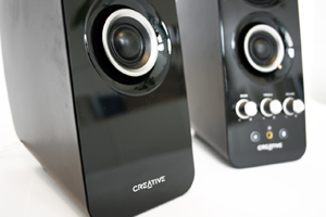 Creative-T30-10thumb