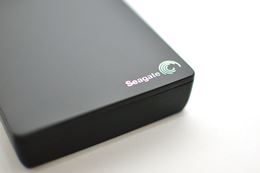 seagate-backup-plus-fast-4-tb 0052