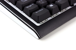 Strafe RGB 13