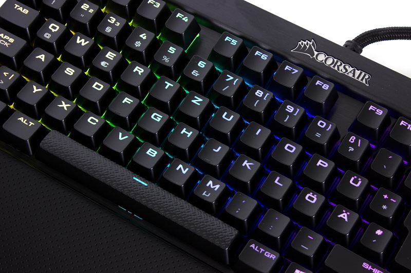 Corsair Gaming K70 RapidFire RGB 30