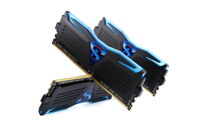 GeIL Super Luce DDR4 3400 Quad opener