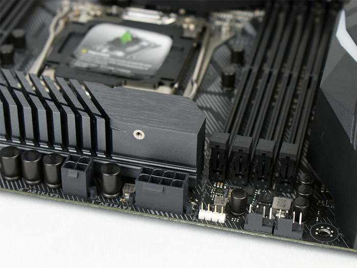 ASUS ROG Strix X299 XE Gaming 25