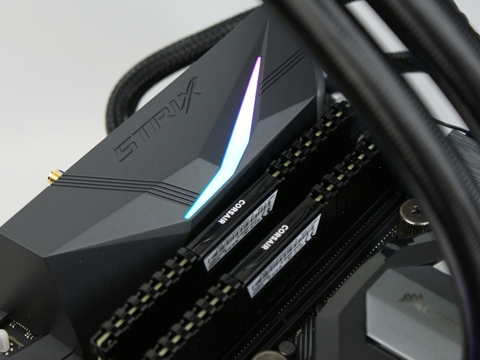 ASUS ROG Strix X299 XE Gaming 30