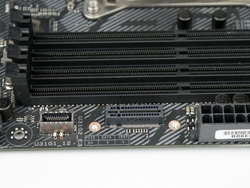 ASUS ROG Strix X299 XE Gaming 13