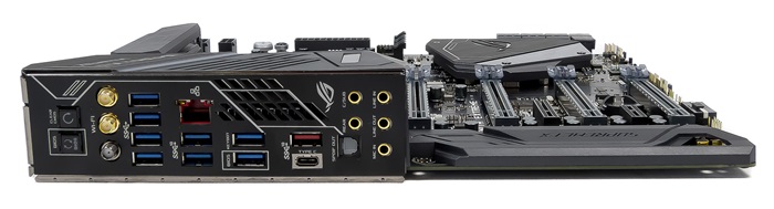 ASUS X399 ROG Zenith Extreme 11