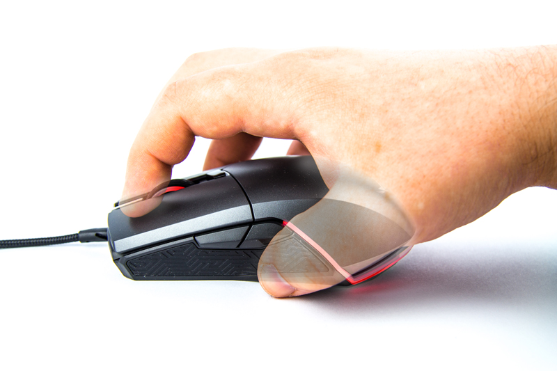 ASUS ROG Pugio 72