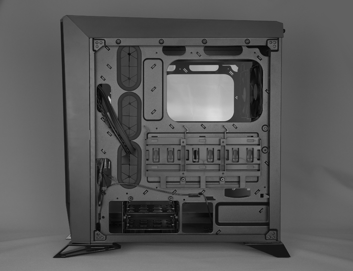 Corsair Carbige Spec Omega 10
