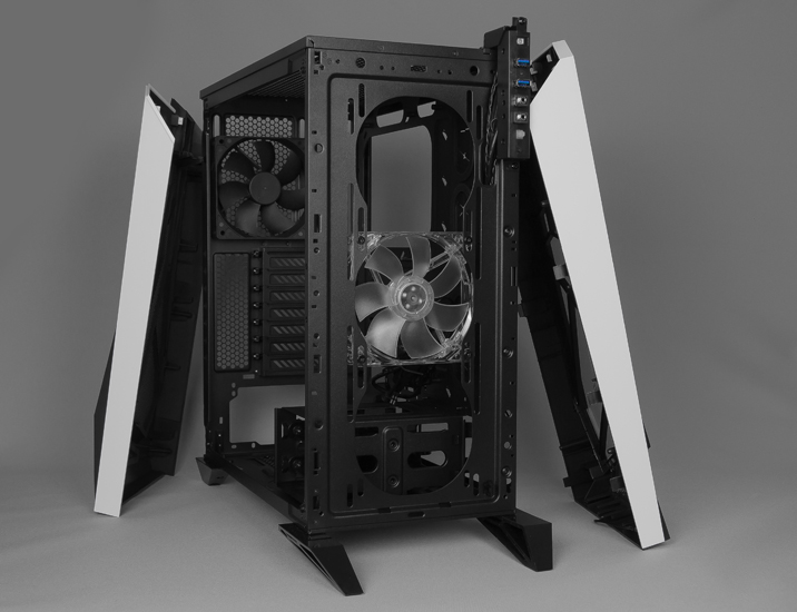 Corsair Carbige Spec Omega 11