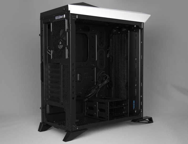 Corsair Carbige Spec Omega 13