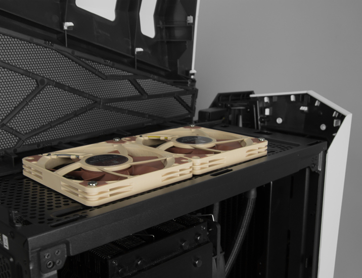 Corsair Carbige Spec Omega 15