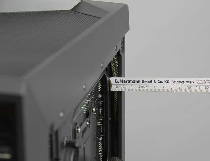 Corsair Carbige Spec Omega 24