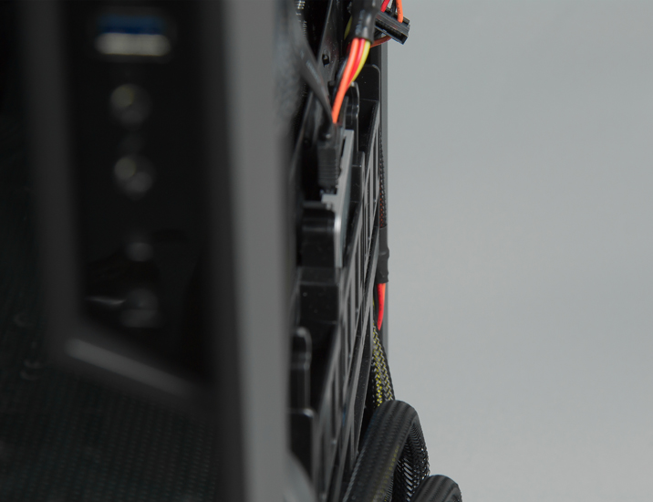 Corsair Carbige Spec Omega 25