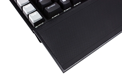 Corsair Gaming K95 RGB Platinum 17