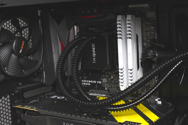 Corsair Vengeance RGB WHITE EDITION 20tb