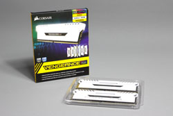 Corsair Vengeance LED DDR4 32GB 3t