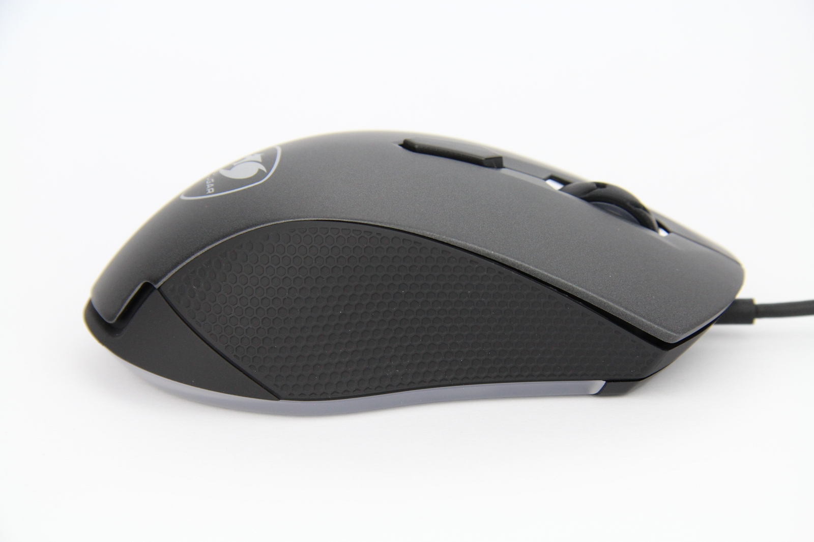 Cougar Minos X3 6
