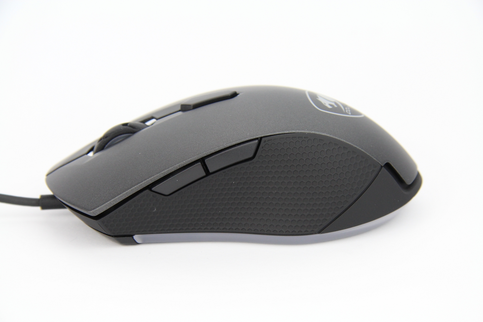 Cougar Minos X3 7