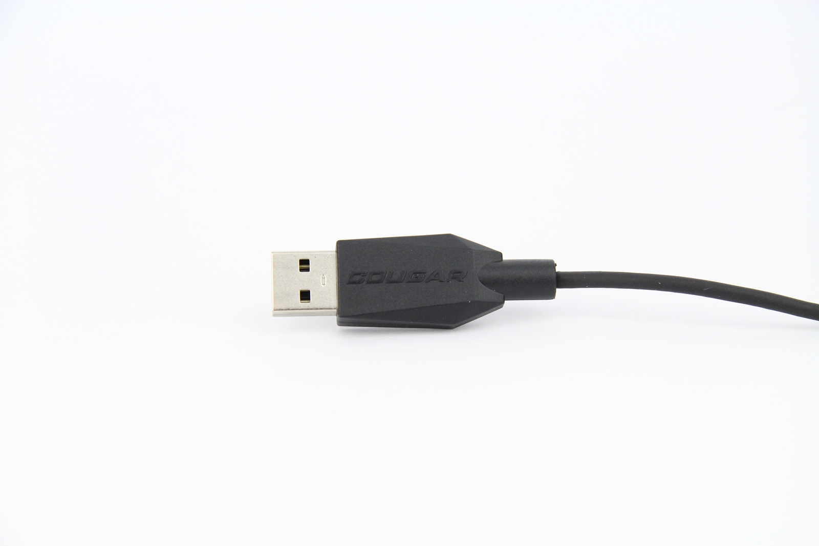 Cougar Minos X3 8