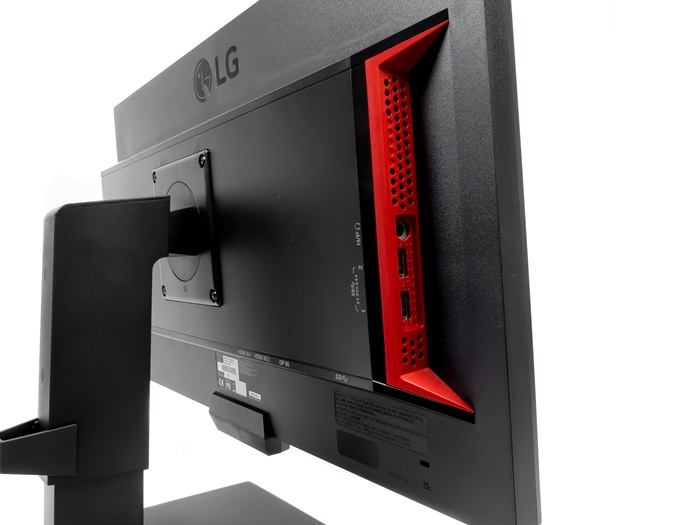 LG 24GM79G 04