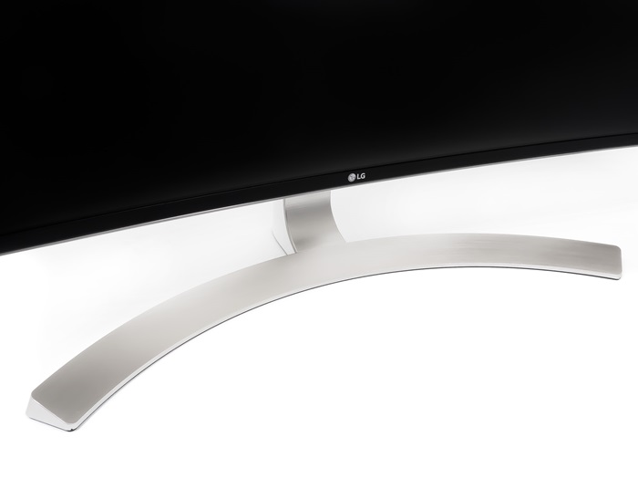 LG 38UC99 02