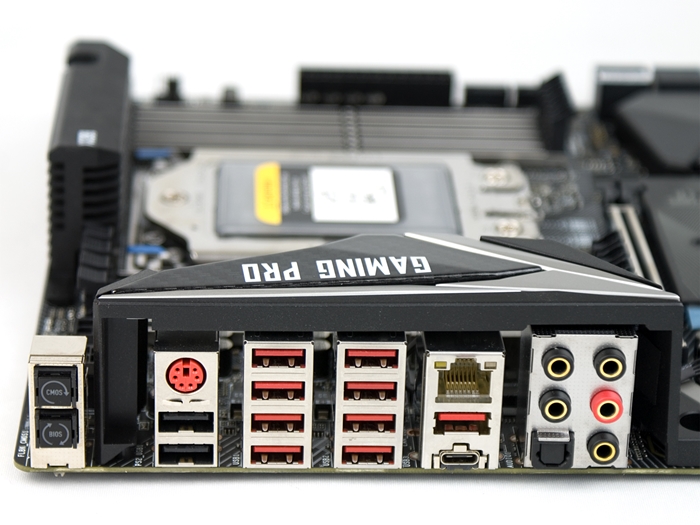 MSI X399 Gaming Pro Carbon AC 26