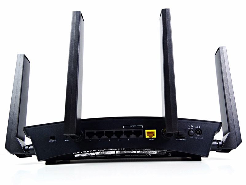 NETGEAR Nighthawk X10 02