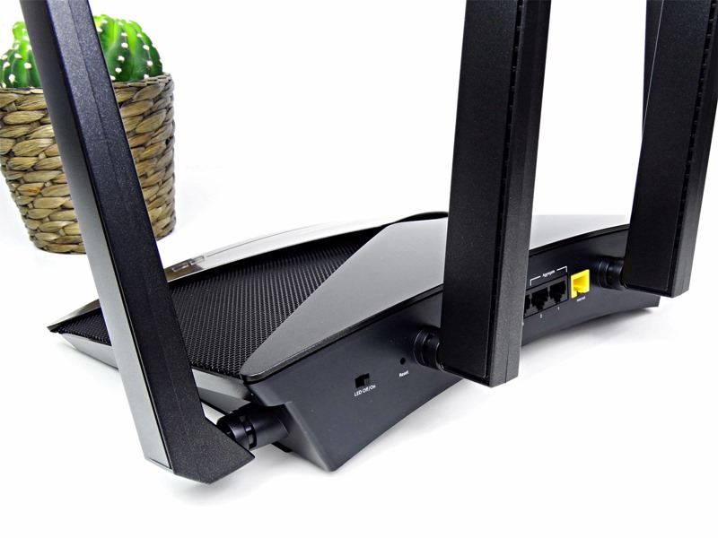 NETGEAR Nighthawk X10 03