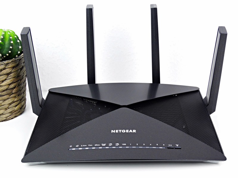 NETGEAR Nighthawk X10 07