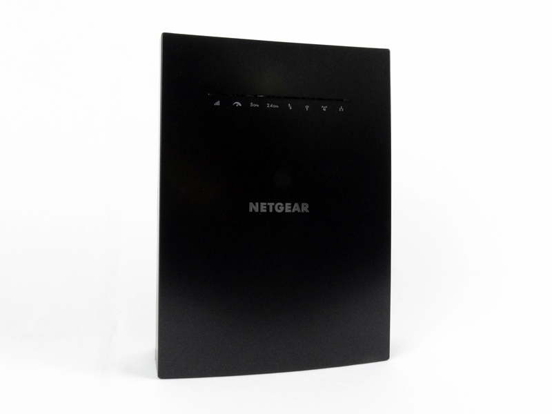 NETGEAR Nighthawk X6S Range Extender 03