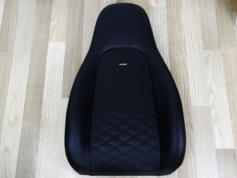 Noble Chairs Icon Black 04