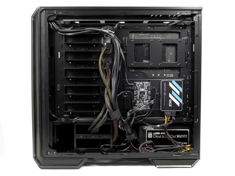 be quiet Dark Base 700 42