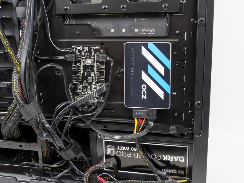 be quiet Dark Base 700 44