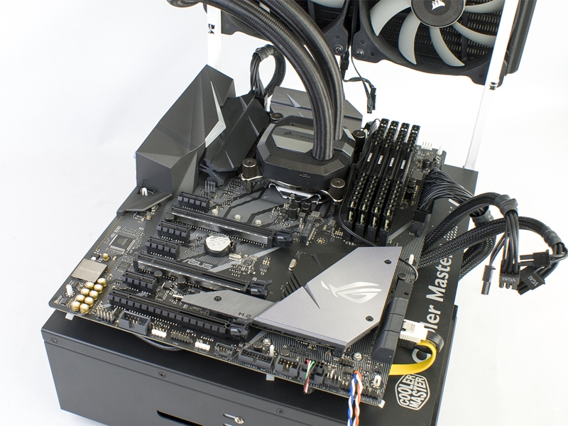 ASUS ROG Strix Z370 F Gaming 33