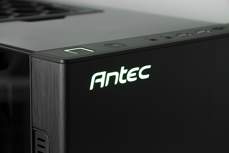 Antec P110 Luce 05