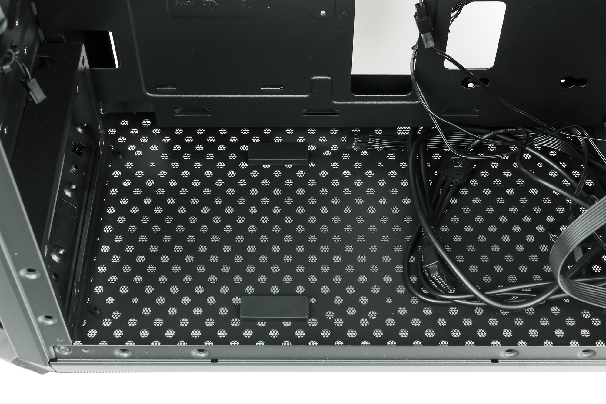 Cooler Master MasterBox Q300P 19