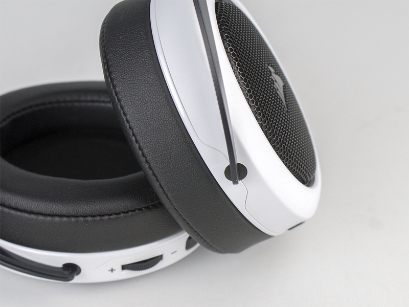 Corsair HS70 Wireless 19