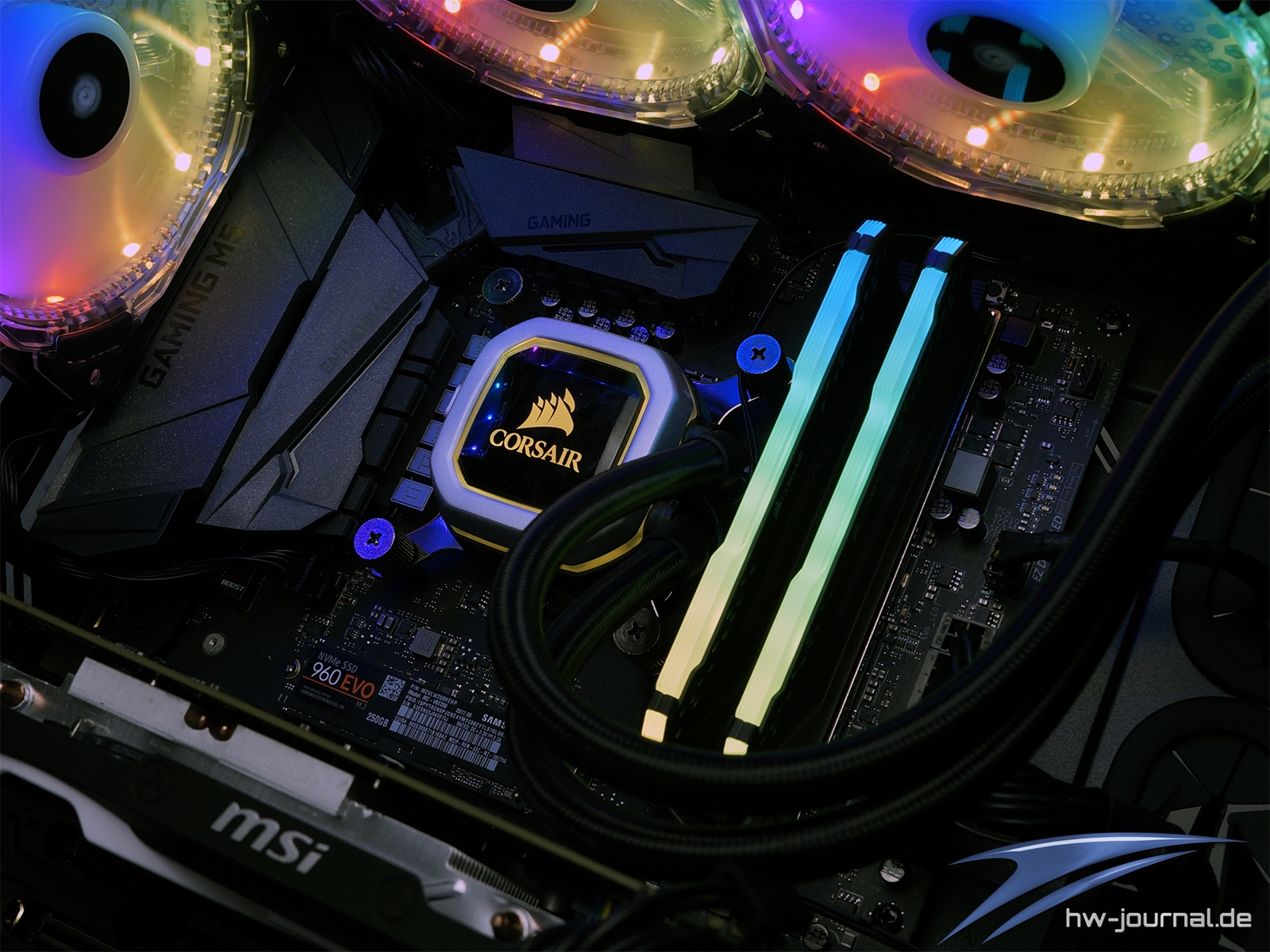 Vengeance rgb pro. Corsair Vengeance RGB Pro. Corsair Vengeance RGB Pro White. RGB лента Corsair. Corsair Vengeance RGB Pro White ASUS ROG.
