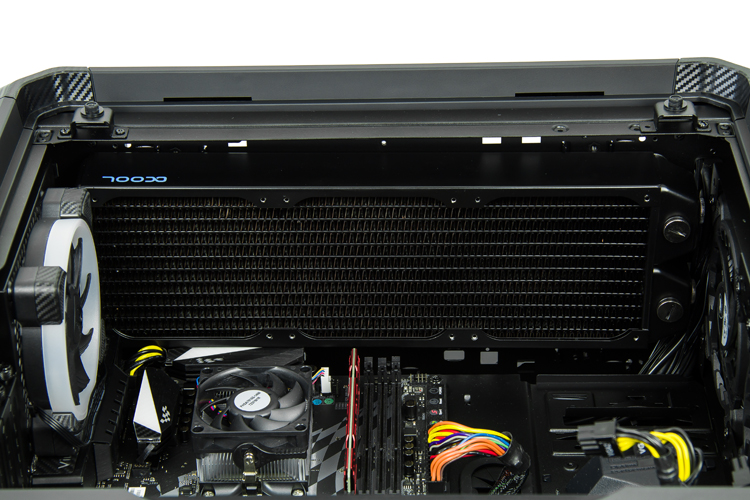 Cougar Panzer EVO RGB 31