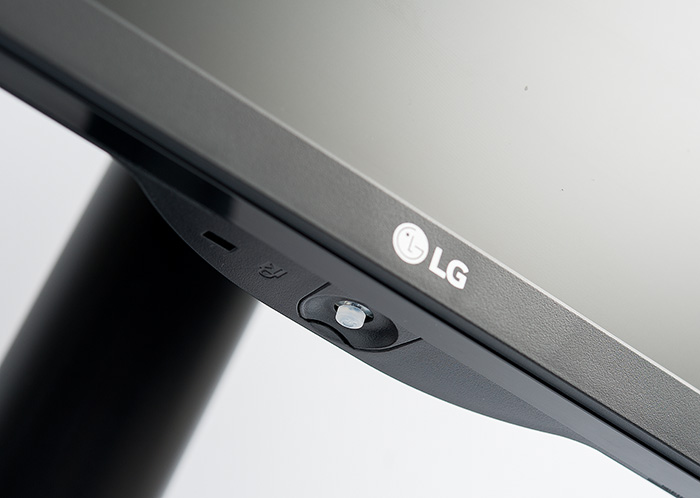 LG 27GK750F B 09k