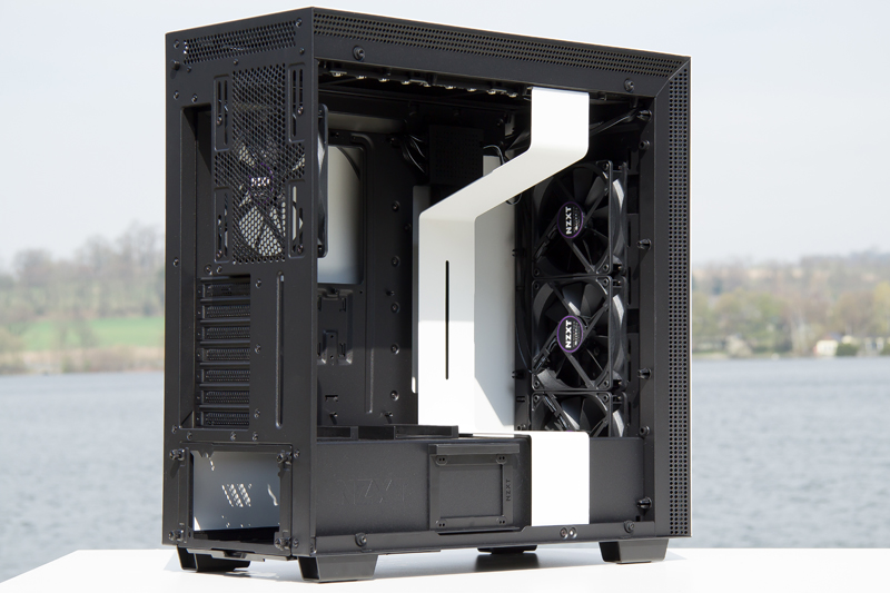 NZXT H700i 10