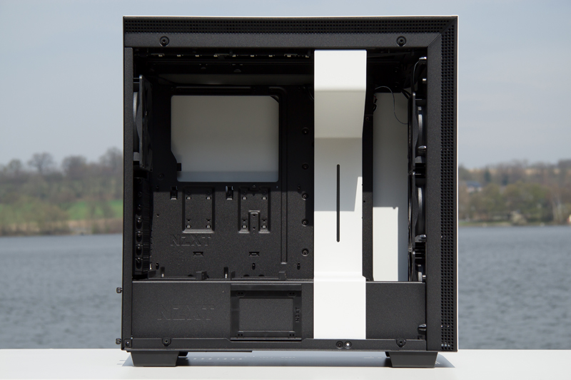 NZXT H700i 12