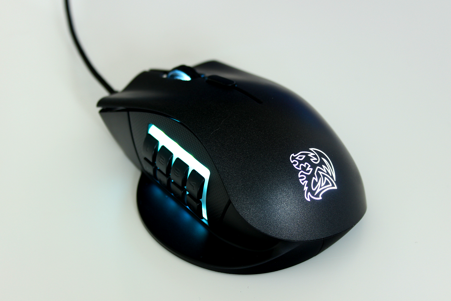 Thermaltake Nemesis RGB 30