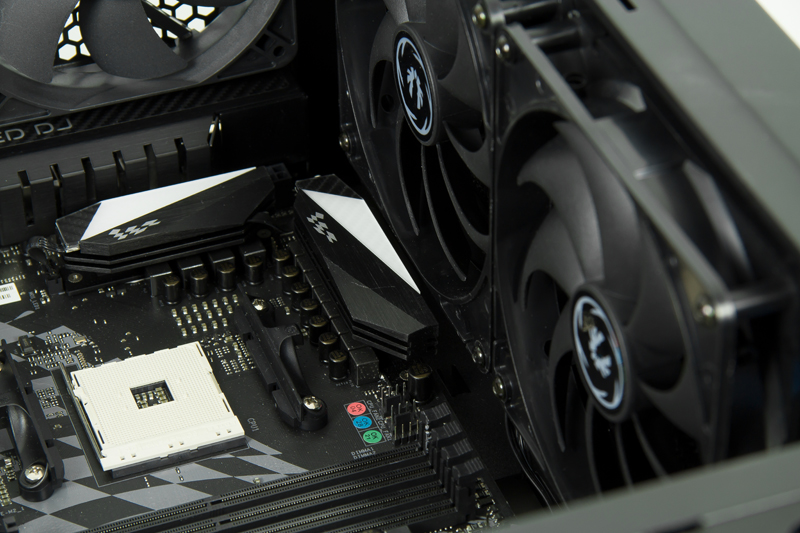 Thermaltake View 22 TG 12