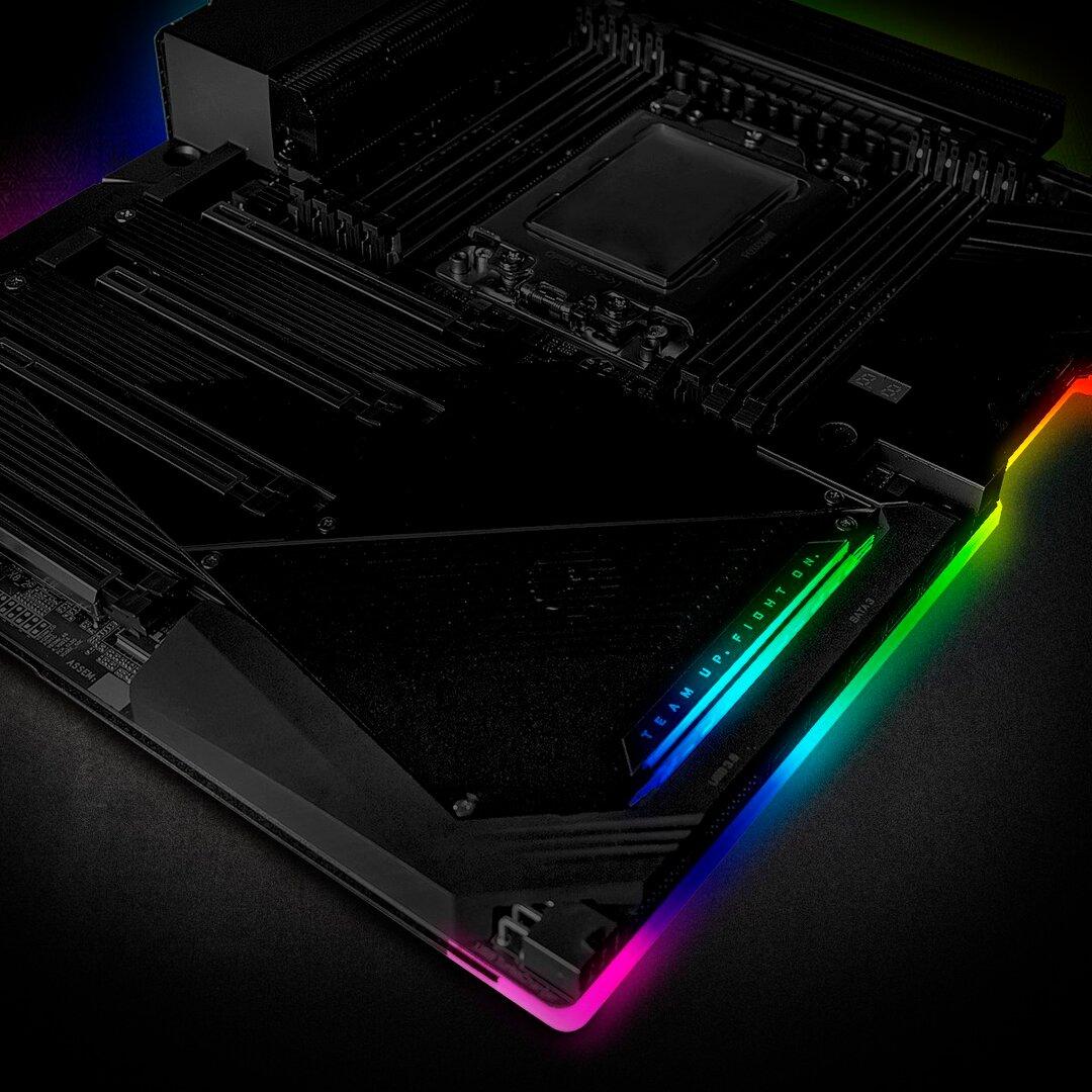 Gigabyte TRX40 Aorus Master 01