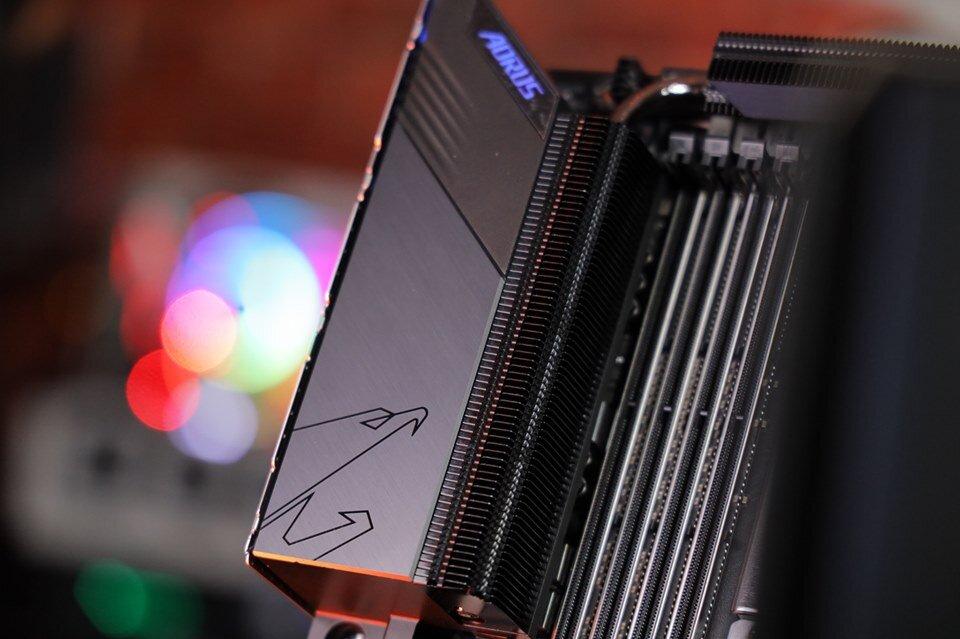 Gigabyte TRX40 Aorus Master 01