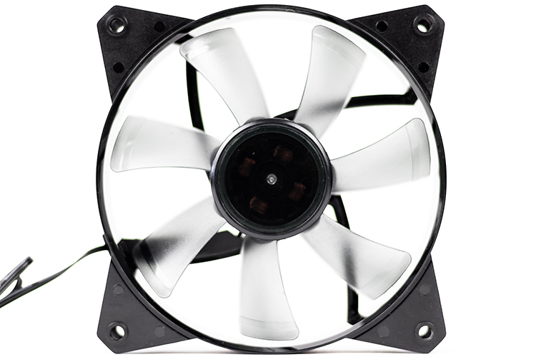 Cooler Master NR400 15